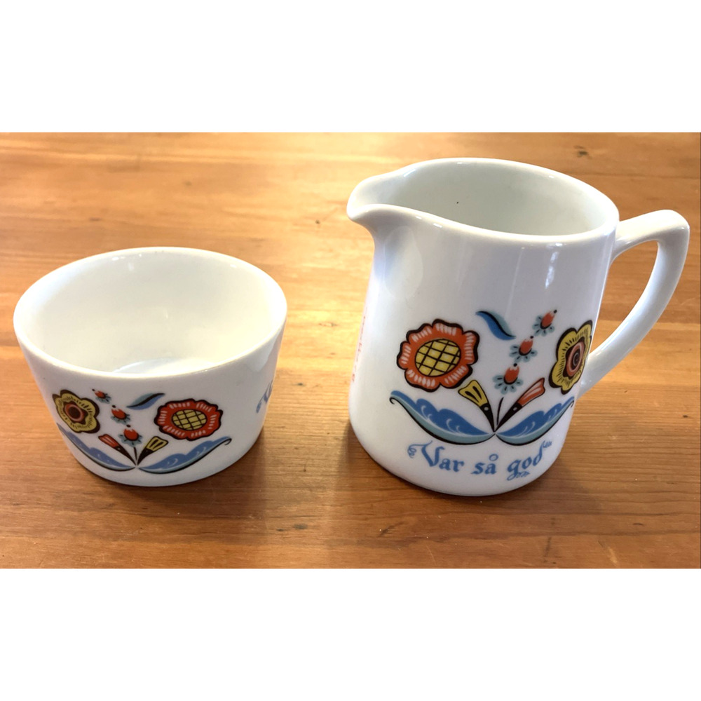 Vintage Berggren Cream Pitcher Sugar Bowl Set Swedish Folk Art Var Sa God